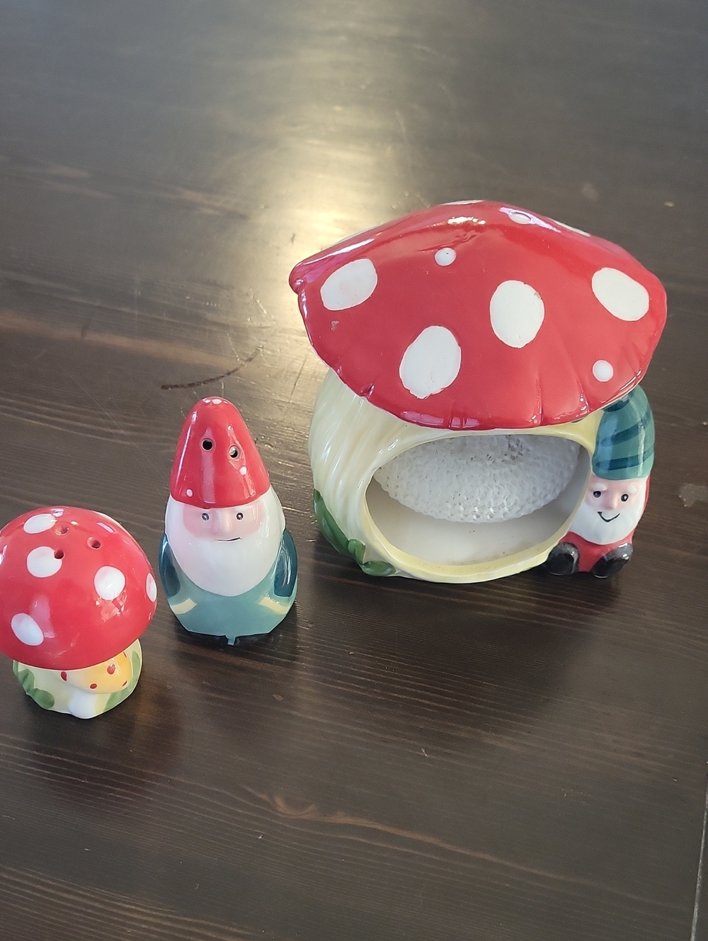 Red Mushroom Gnome Ceramic Saly And Pepper Shaker Set And Dish Scrubbie